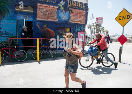 Venice Beach Nachbarschaft mit der Bewohner Stockfoto