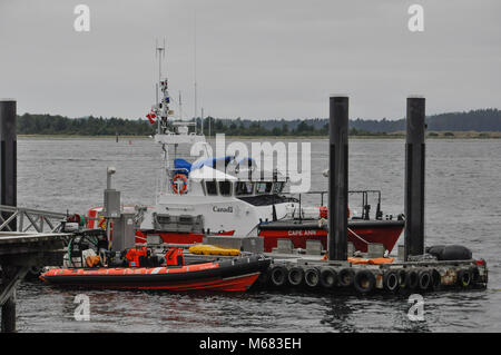 Kanadische Küstenwache Kap Klasse Motor Rettungsboot, Cape Ann angedockt an Tofino, Britisch-Kolumbien, Kanada am 18. Juli, 2013 Stockfoto