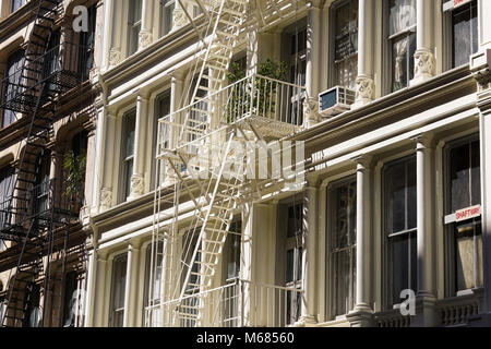 Eine typische gusseisernen Gebäude in SoHo, New York City. Stockfoto