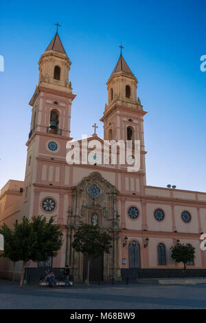 Plaza de San Antonio, Cádiz, Andalusien, Spanien: Kirche San Antonio de Padua Stockfoto