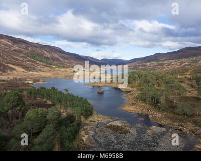 Auf der Suche nach Osten entlang Glen Cannich aus dem Loch Mullardoch Dam, Schottland, Großbritannien Stockfoto