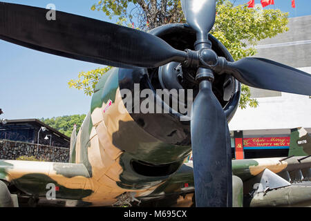 Eine amerikanische A-1 Skyraider auf Anzeige im Kriegsmuseum in Ho Chi Minh City Vietnam Asien Stockfoto