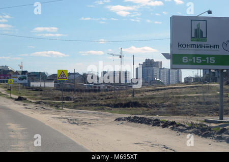 Kovrov, Russland. 17. April 2016. Blick auf die Stadt aus dem Auto. Kirov Straße Stockfoto