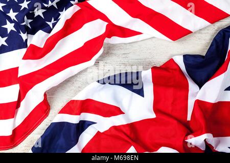 Amerikanische und Britische Flaggen Stockfoto