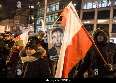 März 1, 2018 - Breslau, Polen - März auf nationalen Gedenkens Tag der Verflucht Soldaten - Speicher der ermordeten polnischen Soldaten durch die Kommunisten nach dem Zweiten Weltkrieg in Wroclaw, Polen (Credit Bild: © krzysztof Kaniewski über ZUMA Draht) Stockfoto