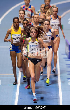 Birmingham, Großbritannien. 2 Mär, 2018. 1. März, 2018. IAAF World Indoor Championships in der Athletik: Konstanze Klosterhalfen Deutschlands führt der Frauen 3000m Rennen. Foto: Sven Hoppe/dpa s s Quelle: dpa Picture alliance/Alamy leben Nachrichten Stockfoto