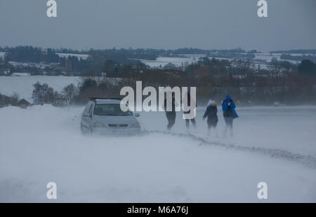 Steeple Bumpstead, Essex. 2 Mär, 2018. UK Wetter: Viele Straßen waren noch un-befahrbar heute aufgrund der starken Schneeverwehungen in Steeple Bumpstead Essex 01/03/2018 Bitte Quelle: George Impey eine glourious Szene in Steeple Bumpstead Essex als temparatures plummented -10 letzte Nacht Kreditkarten: George Impey/Alamy leben Nachrichten Stockfoto