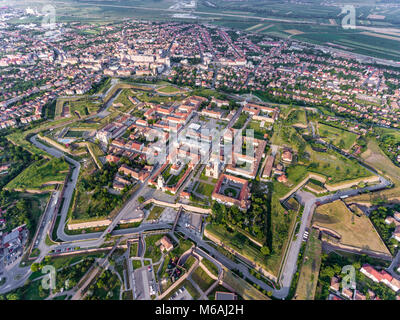 Luftaufnahme von Alba Iulia - Alba Carolina mittelalterliche Festung in Alba Iulia, Rumänien Stockfoto