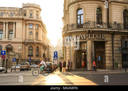 Bukarest Stadt Sonnenuntergang auf Calea Victoriei Hauptstraße - Rumänien Stockfoto