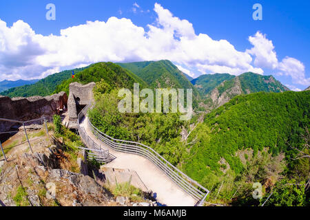 Poenari Festung, Vlad the Impaler (Vlad Tepes in Rumänisch) ruller im XVI Jahrhundert, jetzt eine wichtige touristische Attraktion in Rumänien Stockfoto