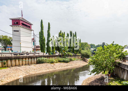 Turm im Alten Hafen in Jacarata, Jave Island, Indonesien Stockfoto