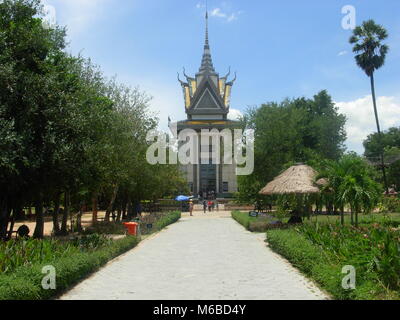 Anzeigen von Choeung Ek Memorial (killing fields) in Phnom Penh, Kambodscha Stockfoto