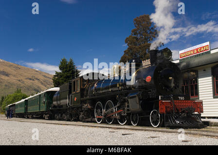 Die Kingston Flyer, eine Dampflok, bei Kingston auf der Südinsel von Neuseeland. 16. November 2007 Stockfoto