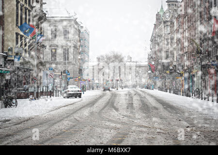 Dublin/Irland 03/02/2018 Dame Street während der Sturm Emma. Tier aus dem Osten Stockfoto