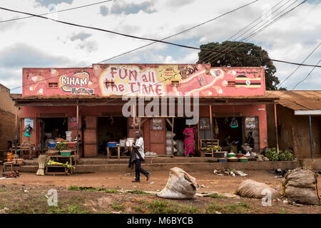 Hoima Dorf auf dem Weg von murchisons Falls National Park zu Kimbale National Park south-west Uganda Afrika Stockfoto