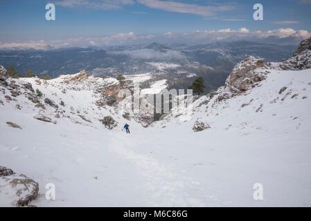 Klettern Sierra de la Sagra (2.381). Provinz Granada, Andalusien, Spanien, Europa Stockfoto