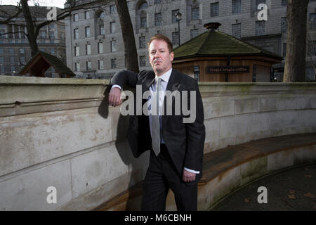 Dermot Nolan, Ofgem Group Chief Executive und der Gas- und Strommärkte Behörde (GEMA), entlang der Millbank, London, England, UK fotografiert. Stockfoto