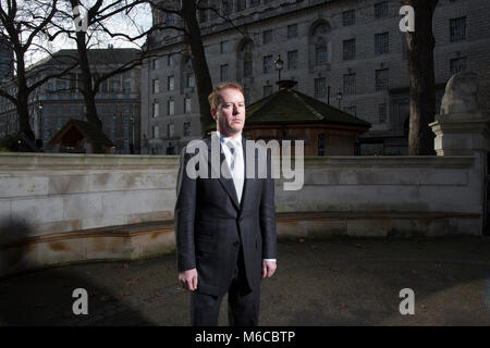 Dermot Nolan, Ofgem Group Chief Executive und der Gas- und Strommärkte Behörde (GEMA), entlang der Millbank, London, England, UK fotografiert. Stockfoto