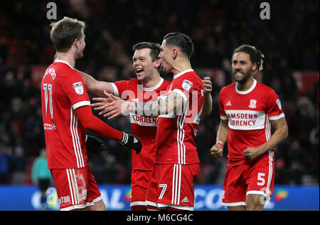 Middlesbrough Patrick's Bamford (links) feiert mit Muhammed Besic, Jonny Howson, und Ryan Shotton während der Sky Bet Championship Match im Riverside Stadium, Middlesbrough. Stockfoto