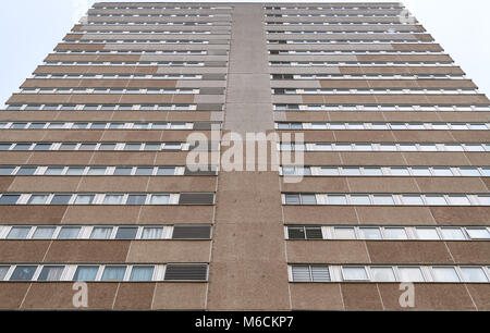 Ein Hochhaus Hochhaus in der Nähe der Stadt Wolverhampton, West Midlands, UK Stockfoto