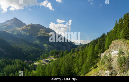Fahrt durch die Schweiz Stockfoto
