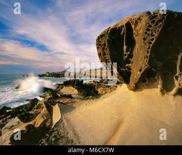 Sandsteinformationen, Salz Point State Park, Sonoma County, Kalifornien Stockfoto