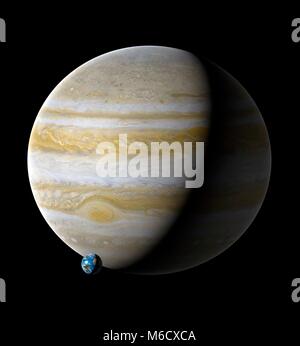 Bild vergleichen von der Größe der Erde (links) mit dem Planeten Jupiter. Jupiter ist der fünfte Planet von der Sonne aus, mit einer durchschnittlichen Entfernung von 5,2-fache der Entfernung Erde-Sonne. Wird eine Flüssigkeit Welt der hauptsächlich Wasserstoff und Helium, Astronomen label es (zusammen mit Saturn) einen Gasriesen. Mit einem Durchmesser von 11,2-fache der Erde, Jupiter ist der größte Planet des Sonnensystems. Stockfoto