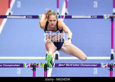 Birmingham, Großbritannien. 2. März, 2018. Birmingham, Großbritannien. 02 Mär, 2018. Alina Chukh (UKR) im 60 m Hürdenlauf Fünfkampf der Frauen während der IAAF World Indoor Championships im Arena Birmingham am Freitag, den 02. März 2018. BIRMINGHAM, ENGLAND. Credit: Taka G Wu Kredit Kredit: Taka Wu/Alamy leben Nachrichten Stockfoto