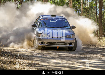 Ballarat, Victoria, Australien. 3. März, 2018. Eureka-Rallye - ringsum eine Nocken australische Meisterschaften von Wombat State Forrest in Ballarat Victoria Australischen - alle die Aktion vom ersten Tag an. Credit: Brett Keating/Alamy leben Nachrichten Stockfoto