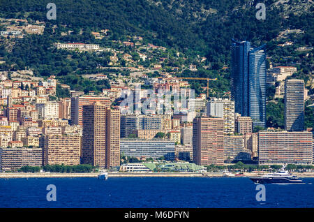 Monaco, Fürstentum Monaco - 30. Mai 2016: Der Blick auf die dicht bebaute über moderne Teil der am dichtesten besiedelte Land der Welt Stockfoto