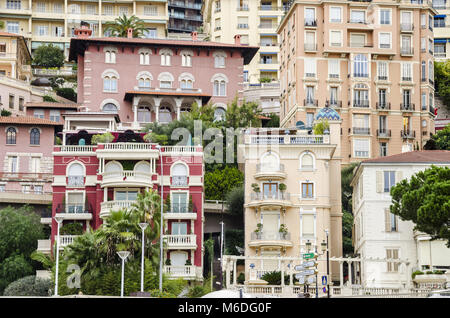 Monaco, Fürstentum Monaco - November 3, 2015: Der Blick auf die alten Gebäude im bevölkerungsreichsten Land der Welt. Stockfoto