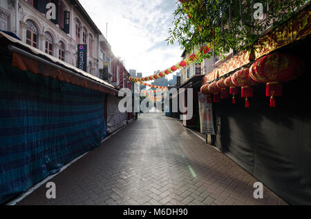 Morgen Blick auf Singapur berüchtigten Chinatown. Chinatown ist eine ethnische Enklave innerhalb der zentralen Gegend von Singapur. Stockfoto