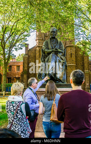 Theodore Dwight Woolsey Statue Dwight Hall alten Campus Yale University, New Haven, Connecticut, USA Stockfoto