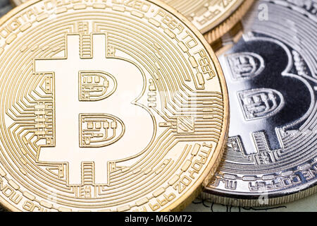 Foto von Bitcoins neue virtuelle Geld. Close-up. Hochauflösendes Foto. Stockfoto