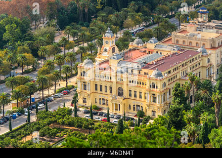 Malaga, Spanien - 7. Dezember 2016: Luftaufnahme der Stadt Halle von Malaga mit einem barocken Architektur in Malaga, Costa del Sol, Andalusien, Spanien, Europ. Stockfoto