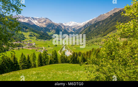 Ridnauntal, in der Nähe das Eisacktal in Südtirol, Trentino Alto Adige, Italien. Das Tal harkens zurück auf eine bewegte Geschichte des Bergbaus, für ca. 800 Stockfoto