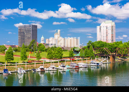 Augusta, Georgia, USA Skyline am Savannah River. Stockfoto