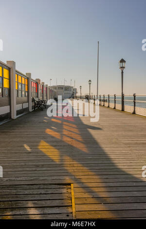 Teil von Worthing Pier an der Südküste von England, UK. Stockfoto