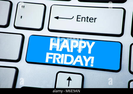 Handschrift Ansagetext angezeigt Happy Freitag. Business Konzept für Wochenende einladend auf die rote Taste, um die Tastatur Hintergrund geschrieben. Stockfoto
