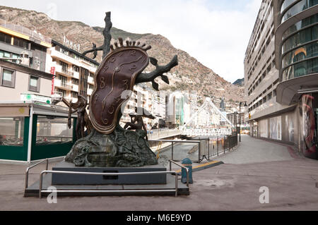 Noblesse du Temps, Salvador Dalí Skulptur in Andorra la Vella, Andorra Stockfoto