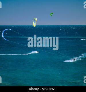 Kitesurfen, Leo Carillo State Beach, Malibu, Kalifornien Stockfoto