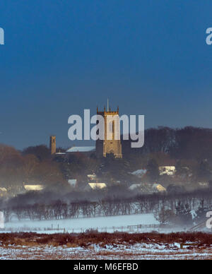 Blakeney Kirche Norfolk im Winter Stockfoto