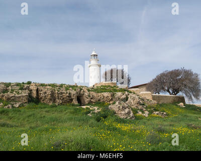 Paphos Leuchtturm gebaut im Jahre 1888 auf einer Halbinsel, bekannt als Paphos Punkt in Nea Pafos Archäologischen Park Kato Pafos Paphos Süden Zyperns gelegen Stockfoto