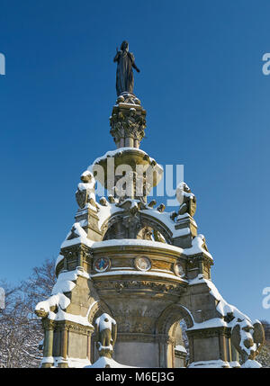 Stewart Memorial Fountain fallenden Schnee an einem sonnigen Wintertag Stockfoto