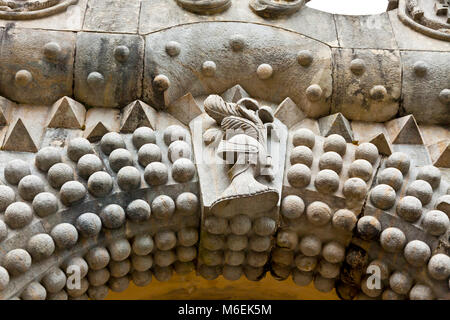 Architektonische Details der Pena National Palast (Palacio Nacional da Pena) in Sintra, Lissabon, Portugal Stockfoto