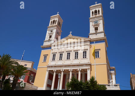 Die Kirche von St. Nikolaus, Ermoupoli, Syros (aka Siros oder Syra), Kykladen, Griechenland. Stockfoto