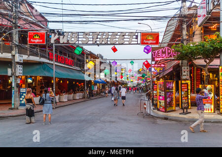 Bars und Restaurants, Pub Street, Siem Reap, Kambodscha Stockfoto