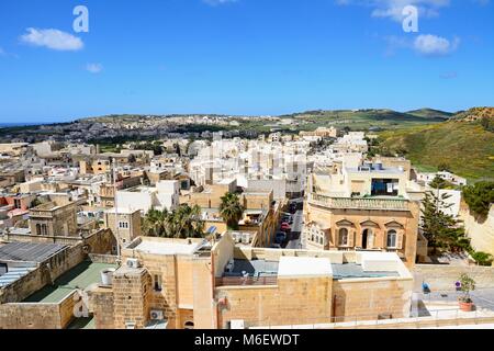 Blick über die Dächer der Stadt von der Zitadelle aus gesehen, Victoria (Rabat), Gozo, Malta, Europa. Stockfoto