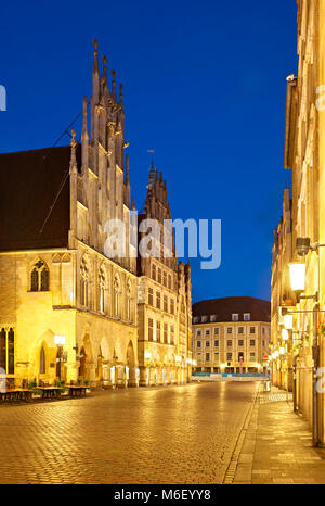 Prinzipalmarkt, die berühmteste Straße in Münster mit dem historischen Rathaus. Stockfoto