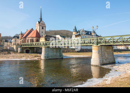 Blick auf den berühmten Panorama'' in Gera Untermhaus mit Brücke und die Kirche Marienkirche. Stockfoto